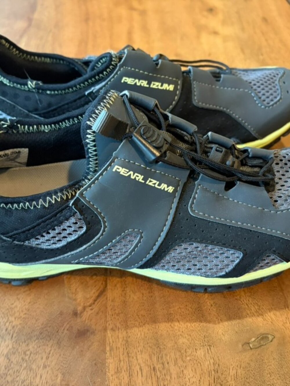 Pearl iZUMi Women's X-ALP Drift Shoes Cycling Like New  (Size 41)